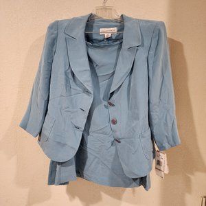 Beautiful 2 Piece 100% Silk Teal Suit by Jones New York - Size 12